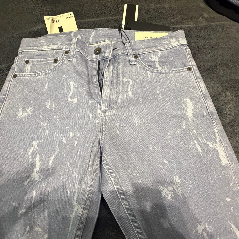 rag & bone Men’s Light Blue Acid-Wash Straight Jeans